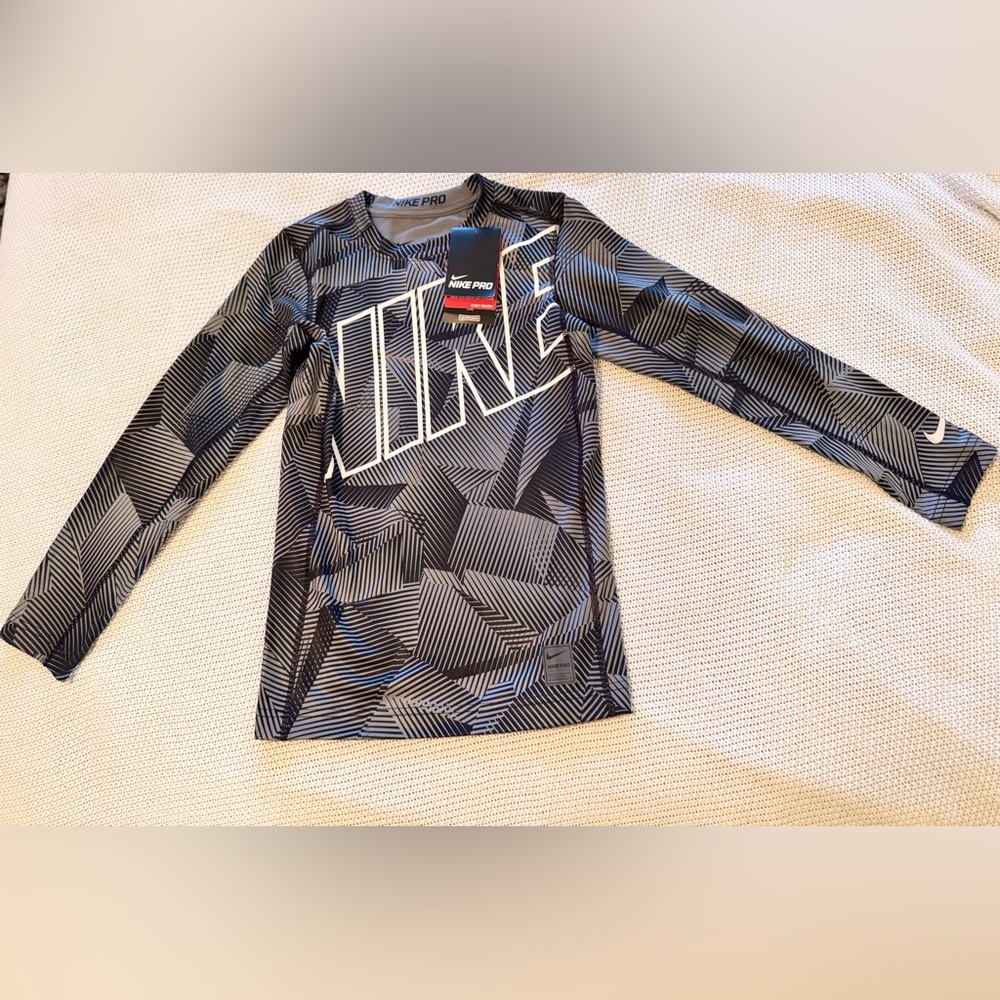 NIKE Pro Dri-Fit Kids Long Sleeve Athletic Compression Shirt Black & Grey - Picture 2 of 10